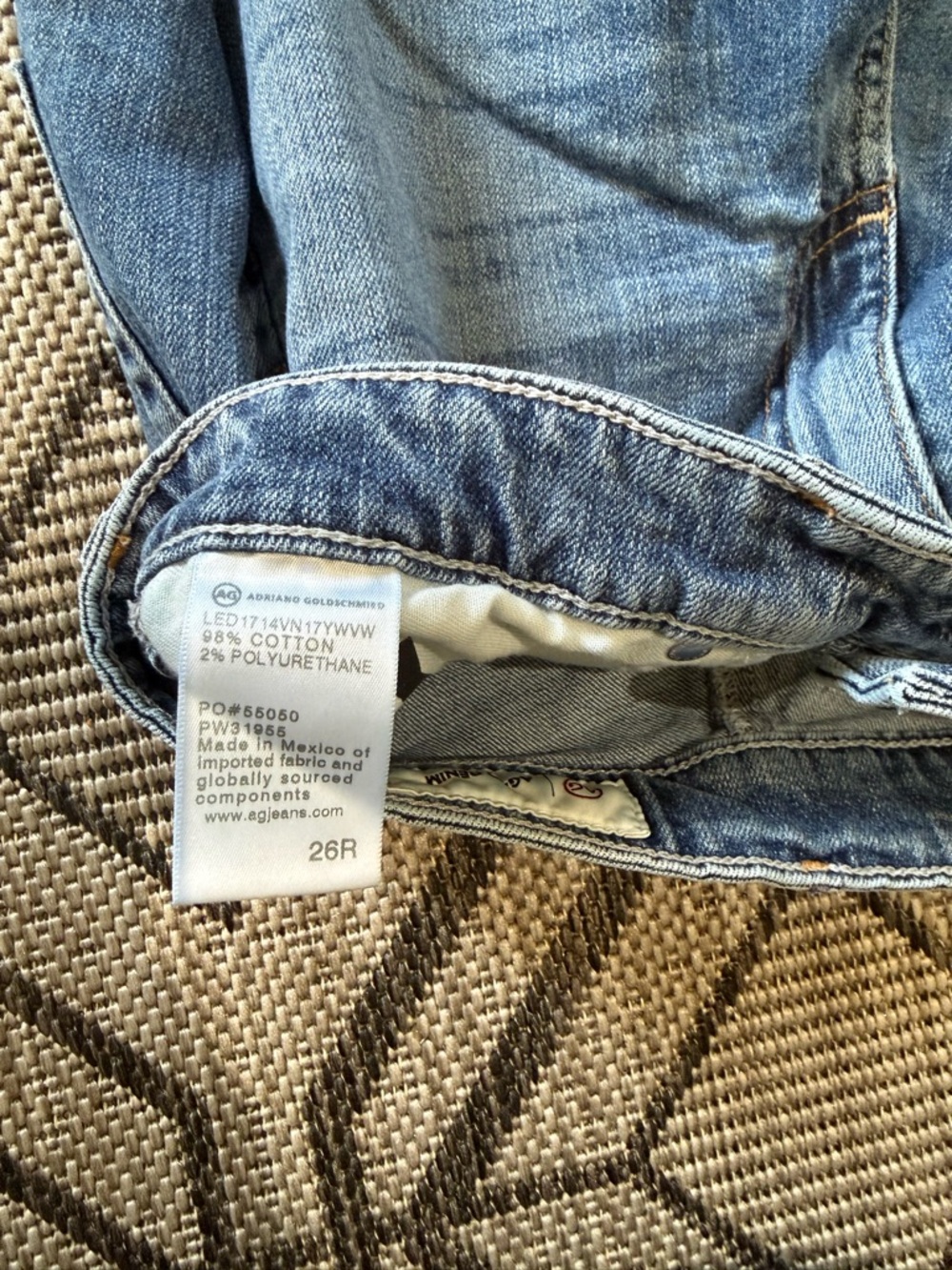 Ag Adriano Goldschmied Hailey Cut Off Frayed Raw Hem Relaxed Fit Denim Shorts 26 - Picture 7 of 7